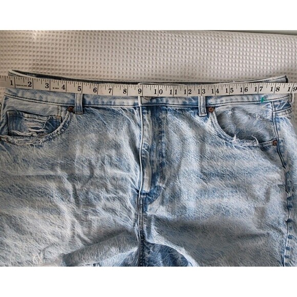 American Eagle Waist Stretch Distressed Hi Rise Size 18 Denim Shorts - Picture 5 of 9